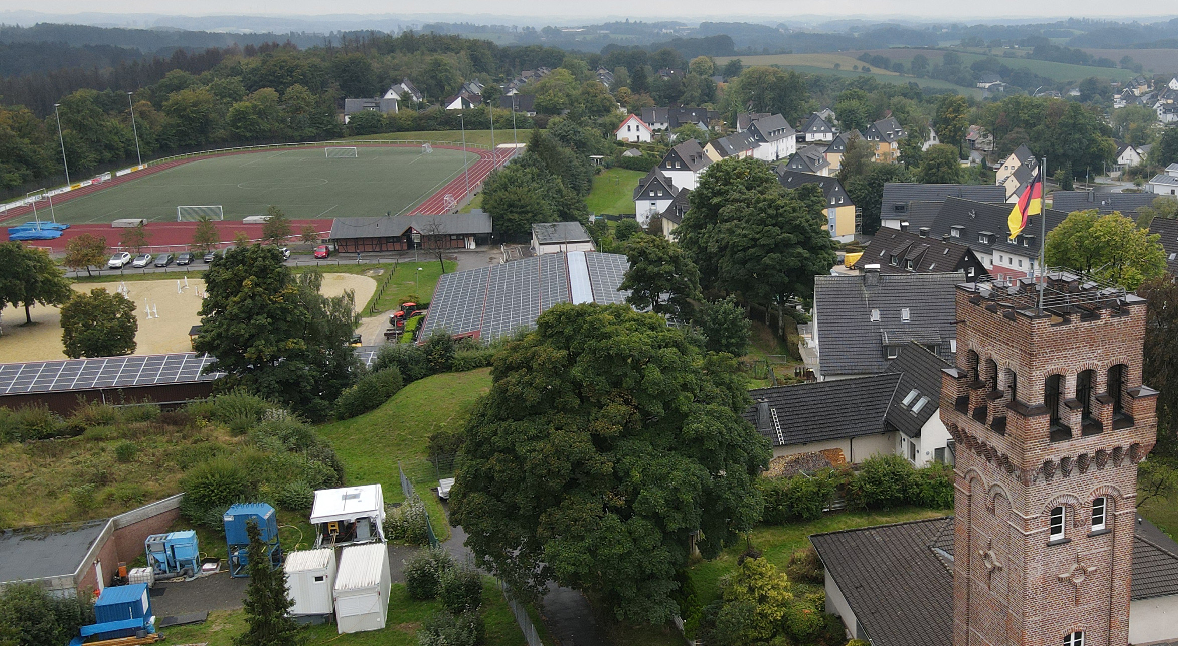 Zukunft offen: Der Franz-Dobrikat-Sportplatz in Halver steht im Spannungsfeld zwischen Vereinsaus, politischen Forderungen und neuen Nutzungskonzepten (Foto: CDU Halver / Sch�le)